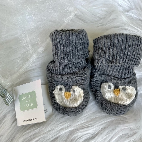 Janie and Jack | Penguin Crib Shoes | Size 3 *RARE* - Picture 2 of 7